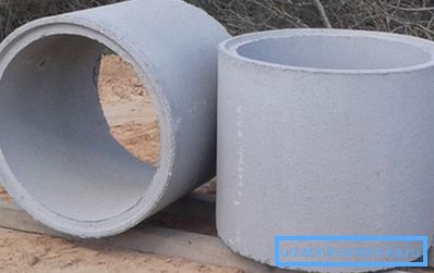 La photo de produits en béton KS 10-9 avec une serrure pour la construction de puits. La photo de produits en béton KS 10-9 avec une serrure pour la construction de puits.