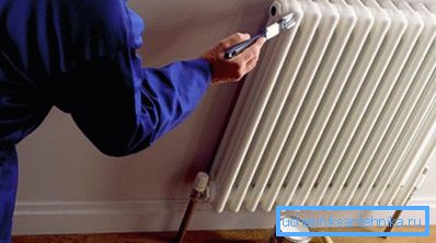Application de peinture sur le radiateur en fonte Application de peinture sur le radiateur en fonte