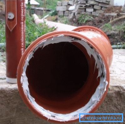 Mettre du silicone sur la cloche Mettre du silicone sur la cloche