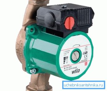 Les pompes de type humide sont installées dans les systèmes de chauffage domestiques