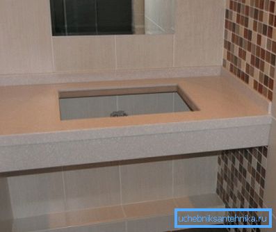 Certains maîtres préfèrent créer des constructions similaires à partir de matériaux disponibles pour les travaux de finition. Certains maîtres préfèrent créer des constructions similaires à partir de matériaux disponibles pour les travaux de finition.