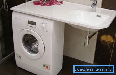 Certains modèles sont spécialement conçus pour créer de l'espace pour l'installation d'équipements. Certains modèles sont spécialement conçus pour créer de l'espace pour l'installation d'équipements.