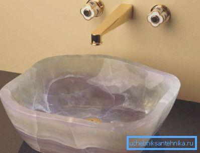 Incroyablement beau lavabo en onyx Incroyablement beau lavabo en onyx