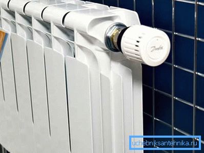 La faible inertie thermique permet une utilisation efficace de l'équipement de réglage.