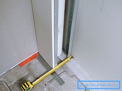 Besoin de contrôler soigneusement la perpendicularité des murs de la boîte Besoin de contrôler soigneusement la perpendicularité des murs de la boîte