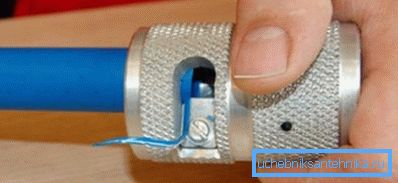Traitement de rasoir de tuyaux en plastique renforcé Traitement de rasoir de tuyaux en plastique renforcé