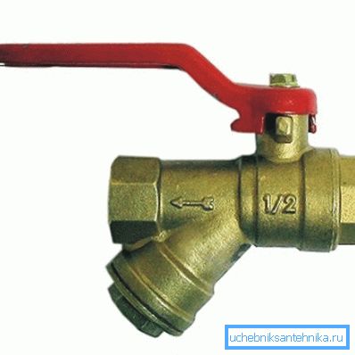 Habituellement, ces produits ont leur propre étiquetage et indicateurs de direction du flux, ce qui est important à prendre en compte lors de l’installation.