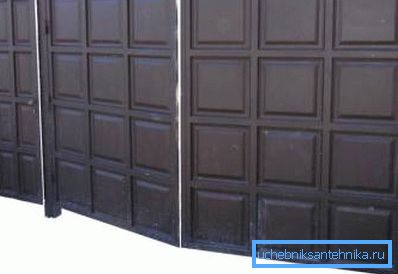 Très souvent, de tels produits sont utilisés dans la fabrication du portail, car ils sont suffisamment solides pour résister à un ouvrant massif et éviter en même temps des charges externes. Très souvent, de tels produits sont utilisés dans la fabrication du portail, car ils sont suffisamment solides pour résister à un ouvrant massif et éviter en même temps des charges externes.