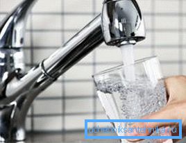 Eau du robinet purifiée Eau du robinet purifiée