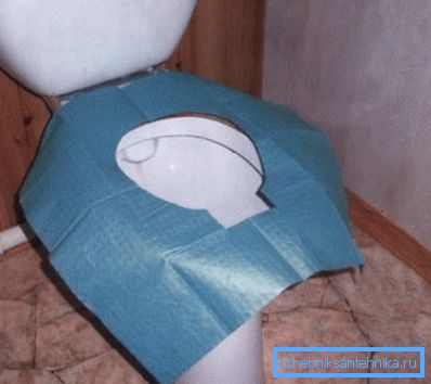 Les lingettes jetables sont principalement destinées aux invités.