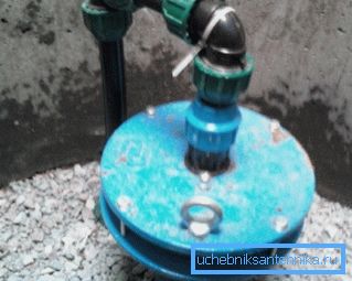 Le bouchon protège de manière fiable le puits de tout impact Le bouchon protège de manière fiable le puits de tout impact