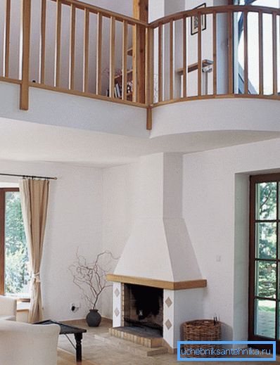 Chauffer un mètre carré dans cette maison est clairement plus difficile que dans le Khrouchtchev. Chauffer un mètre carré dans cette maison est clairement plus difficile que dans le Khrouchtchev.