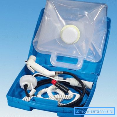 Conteneur en plastique portable. Conteneur en plastique portable.