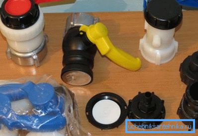 Vannes en plastique et adaptateurs pour Eurocup Vannes en plastique et adaptateurs pour Eurocup