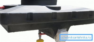 Réservoir en plastique avec arrosoir de fond Réservoir en plastique avec arrosoir de fond