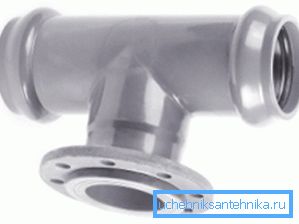 Té en plastique avec une bride sur une branche Té en plastique avec une bride sur une branche
