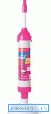 Plongeur pneumatique avec ventouse