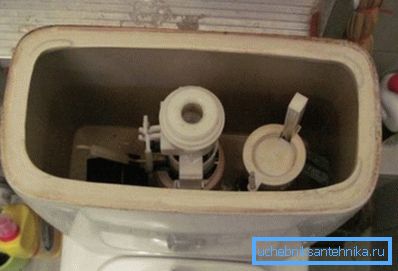 Pourquoi n'y a-t-il pas d'eau dans la cuvette des toilettes? Pourquoi n'y a-t-il pas d'eau dans la cuvette des toilettes?