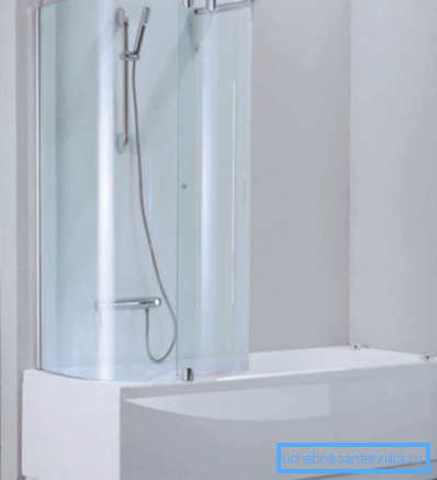 Cabine semi-circulaire sur la base de la salle de bain. Cabine semi-circulaire sur la base de la salle de bain.
