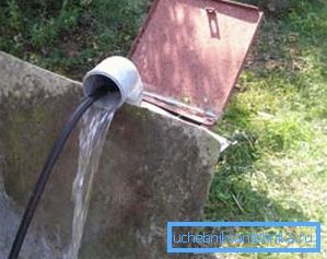 Après un rinçage hydrodynamique du puits, on obtient de l’eau propre. Après un rinçage hydrodynamique du puits, on obtient de l’eau propre.