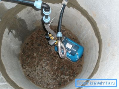 Avec des eaux souterraines basses, nous installerons une station sur le pont.