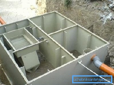Lors de la construction d'une fosse septique, vous devez suivre certaines règles. Lors de la construction d'une fosse septique, vous devez suivre certaines règles.