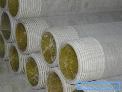 Avec la même épaisseur de paroi que le tube en acier, la fibre de verre lui est très légèrement inférieure en termes de résistance. Avec la même épaisseur de paroi que le tube en acier, la fibre de verre lui est très légèrement inférieure en termes de résistance.
