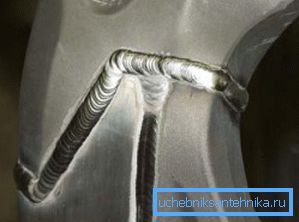 Un exemple de couture de gaz de haute qualité Un exemple de couture de gaz de haute qualité