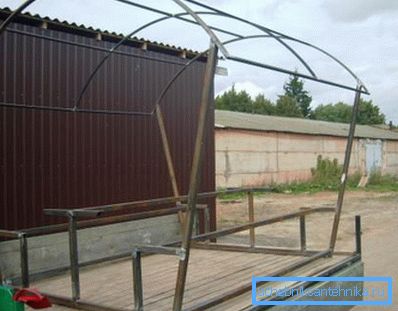 Un simple gazebo avec ses propres mains à partir des tuyaux peut être assemblé non seulement rapidement, mais aussi qualitativement Un simple gazebo avec ses propres mains à partir des tuyaux peut être assemblé non seulement rapidement, mais aussi qualitativement