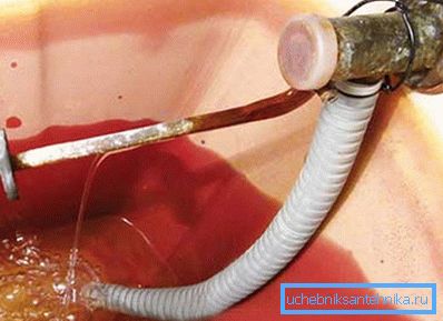 Une simple réalisation rendra un ensemble d’eau silencieuse Une simple réalisation rendra un ensemble d’eau silencieuse