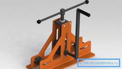 Les plus simples rouleaux à trois rouleaux. Les plus simples rouleaux à trois rouleaux.