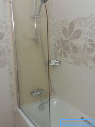 La façon la plus simple de faire une douche en utilisant une cloison en verre faite maison La façon la plus simple de faire une douche en utilisant une cloison en verre faite maison