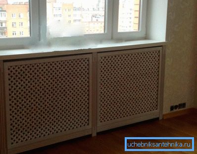Grille sur le radiateur Grille sur le radiateur
