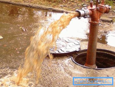 L'eau rouge du puits - un problème pour vos sous-vêtements et votre peau