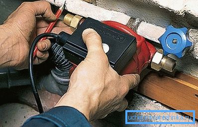 L'option la plus simple est une pompe individuelle, elle est installée directement derrière le robinet d'entrée L'option la plus simple est une pompe individuelle, elle est installée directement derrière le robinet d'entrée