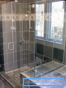 La cabine de douche préfabriquée peut être de n'importe quelle taille et configuration La cabine de douche préfabriquée peut être de n'importe quelle taille et configuration