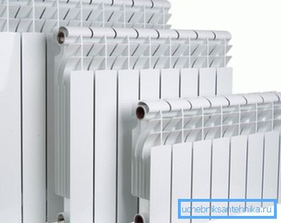 Piles sectionnelles en aluminium. Piles sectionnelles en aluminium.