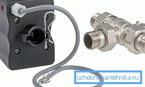 Le servo peut être acheté séparément de la grue Le servo peut être acheté séparément de la grue
