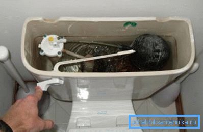 Le système de drainage est très important pour le fonctionnement efficace de la cuvette des toilettes. Le système de drainage est très important pour le fonctionnement efficace de la cuvette des toilettes.
