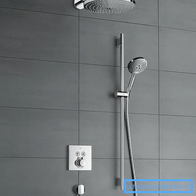 Installation cachée de la plomberie dans un design intérieur minimaliste