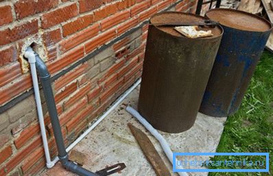 Drain de l'eau dans le pays Drain de l'eau dans le pays