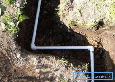 Les connexions dans les virages réduisent la fiabilité de la route. Les connexions dans les virages réduisent la fiabilité de la route.