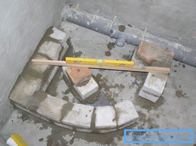 La construction du podium n'est pas difficile non plus.