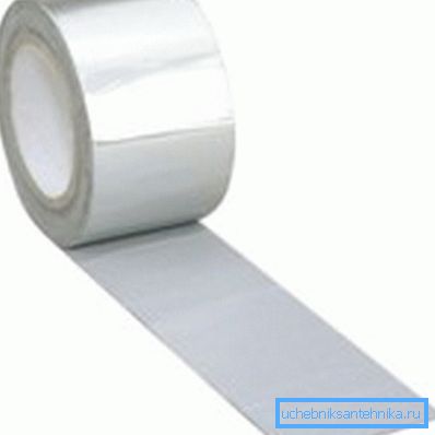 Ruban spécial pouvant être utilisé pour bloquer des endroits présentant des fissures ou des joints inégaux Ruban spécial pouvant être utilisé pour bloquer des endroits présentant des fissures ou des joints inégaux