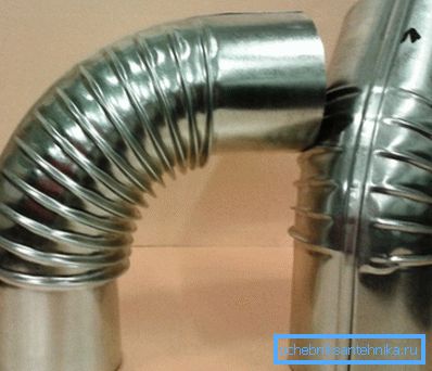 Adaptateurs spéciaux permettant de tourner le coffre selon l'angle requis Adaptateurs spéciaux permettant de tourner le coffre selon l'angle requis