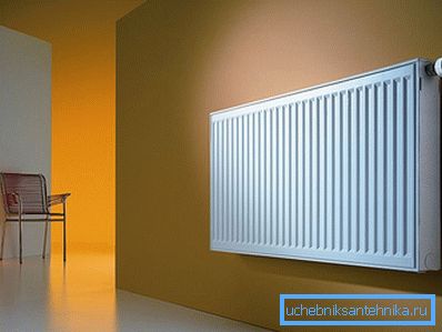 Un radar en acier correctement sélectionné chauffera efficacement la pièce Un radar en acier correctement sélectionné chauffera efficacement la pièce