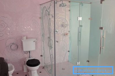 Verre dans la conception de la salle de bain Verre dans la conception de la salle de bain