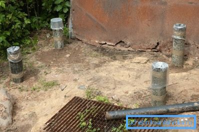 Poteaux pour la construction. Poteaux pour la construction.
