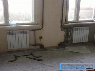 Risers et doublure. Chaque radiateur est équipé d'un cavalier entre la chemise, ce qui permet à la colonne montante de fonctionner à n'importe quelle position de la commande des gaz dans l'alimentation. Risers et doublure. Chaque radiateur est équipé d'un cavalier entre la chemise, ce qui permet à la colonne montante de fonctionner à n'importe quelle position de la commande des gaz dans l'alimentation.
