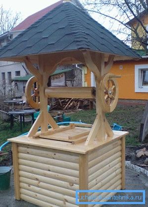 D'en haut, vous pouvez installer un système d'alimentation en eau et de protection sous la forme d'une maison D'en haut, vous pouvez installer un système d'alimentation en eau et de protection sous la forme d'une maison